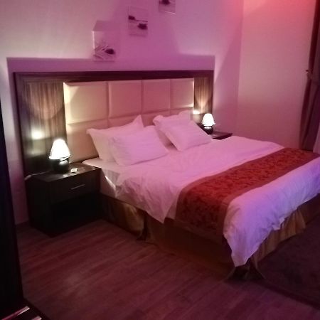 Al Worod Al Thahabia Chalets Abha Buitenkant foto